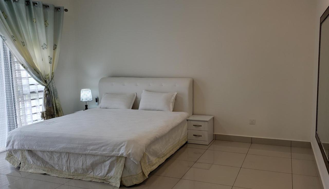 Sr Home-Stay @ Klia Куала Лумпур Екстериор снимка